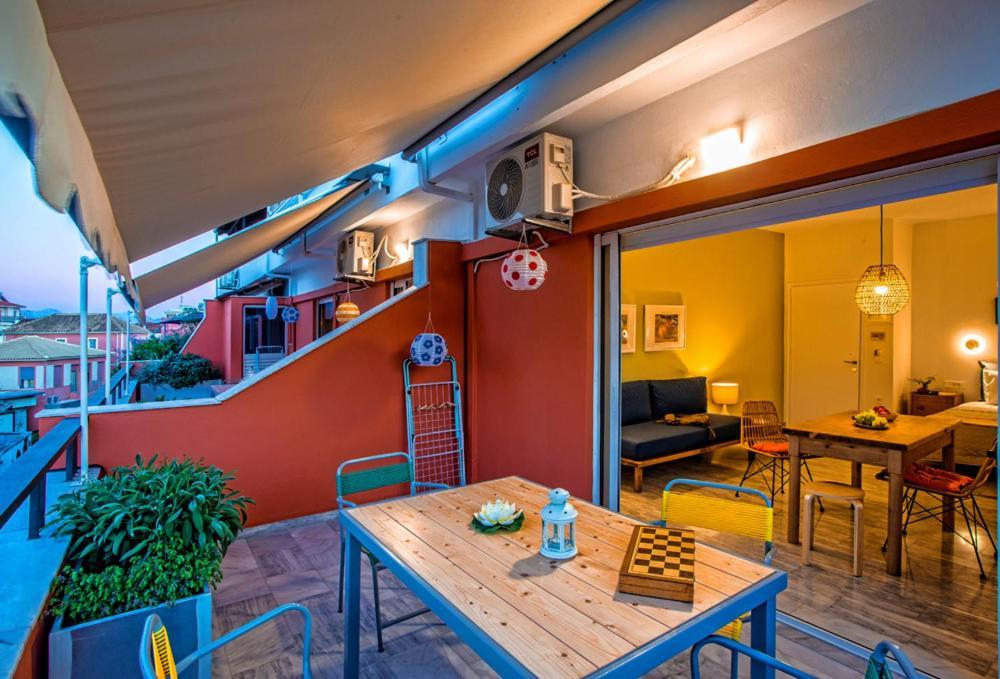 Apartment Koukounari Living Spaces *